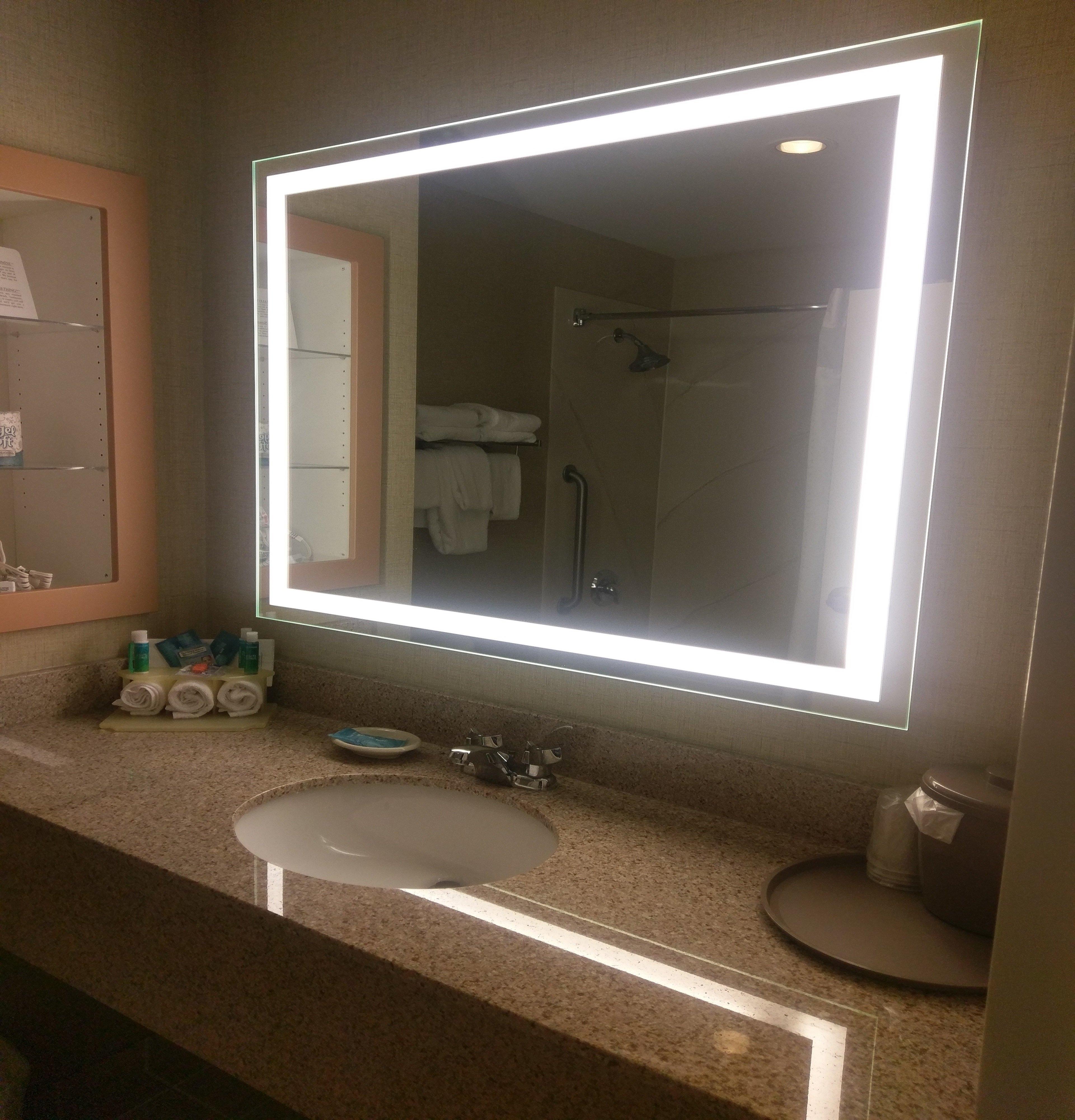 Holiday Inn Express Hotel & Suites Watertown - Thousand Islands By Ihg Esterno foto