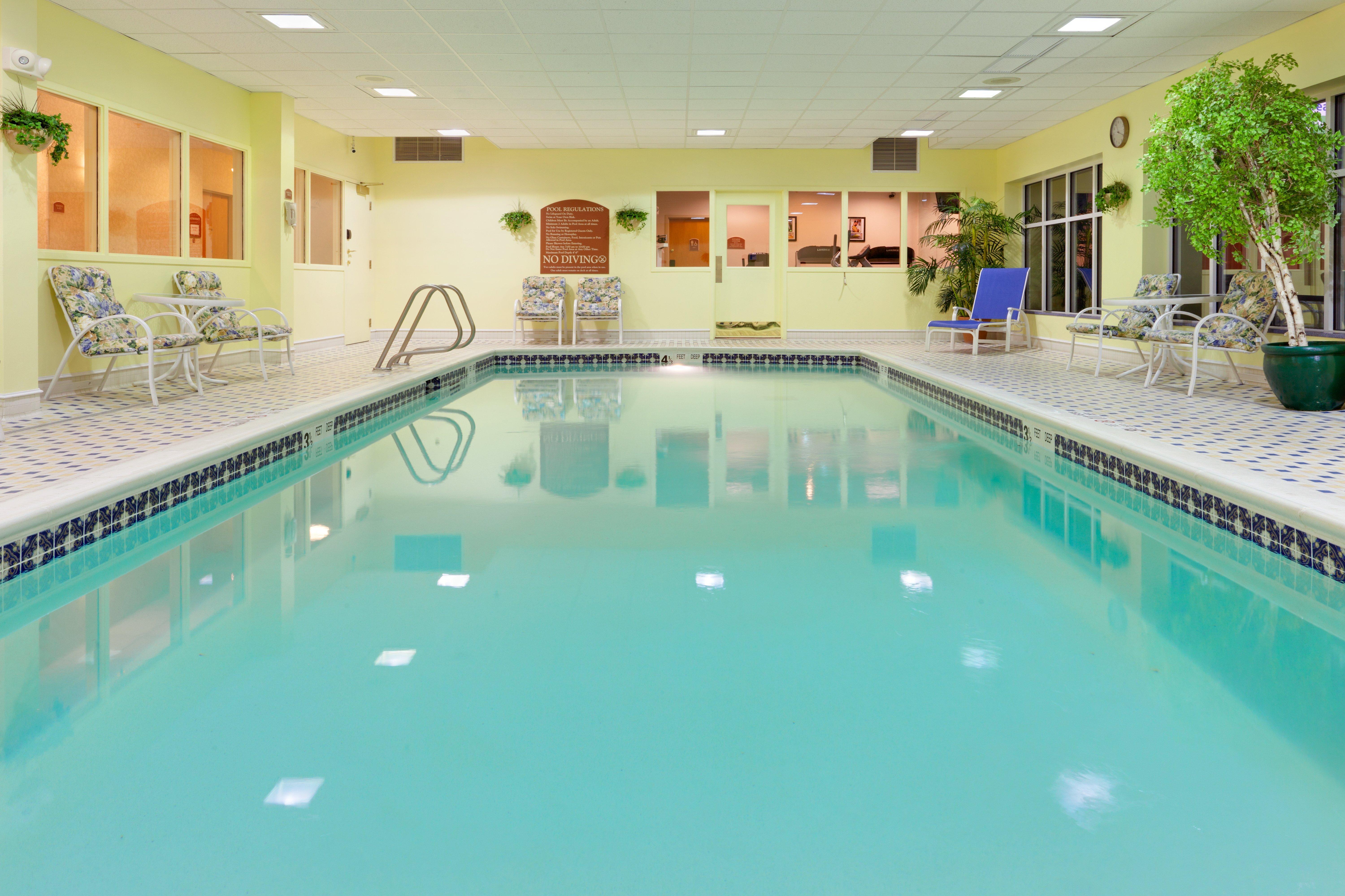 Holiday Inn Express Hotel & Suites Watertown - Thousand Islands By Ihg Esterno foto