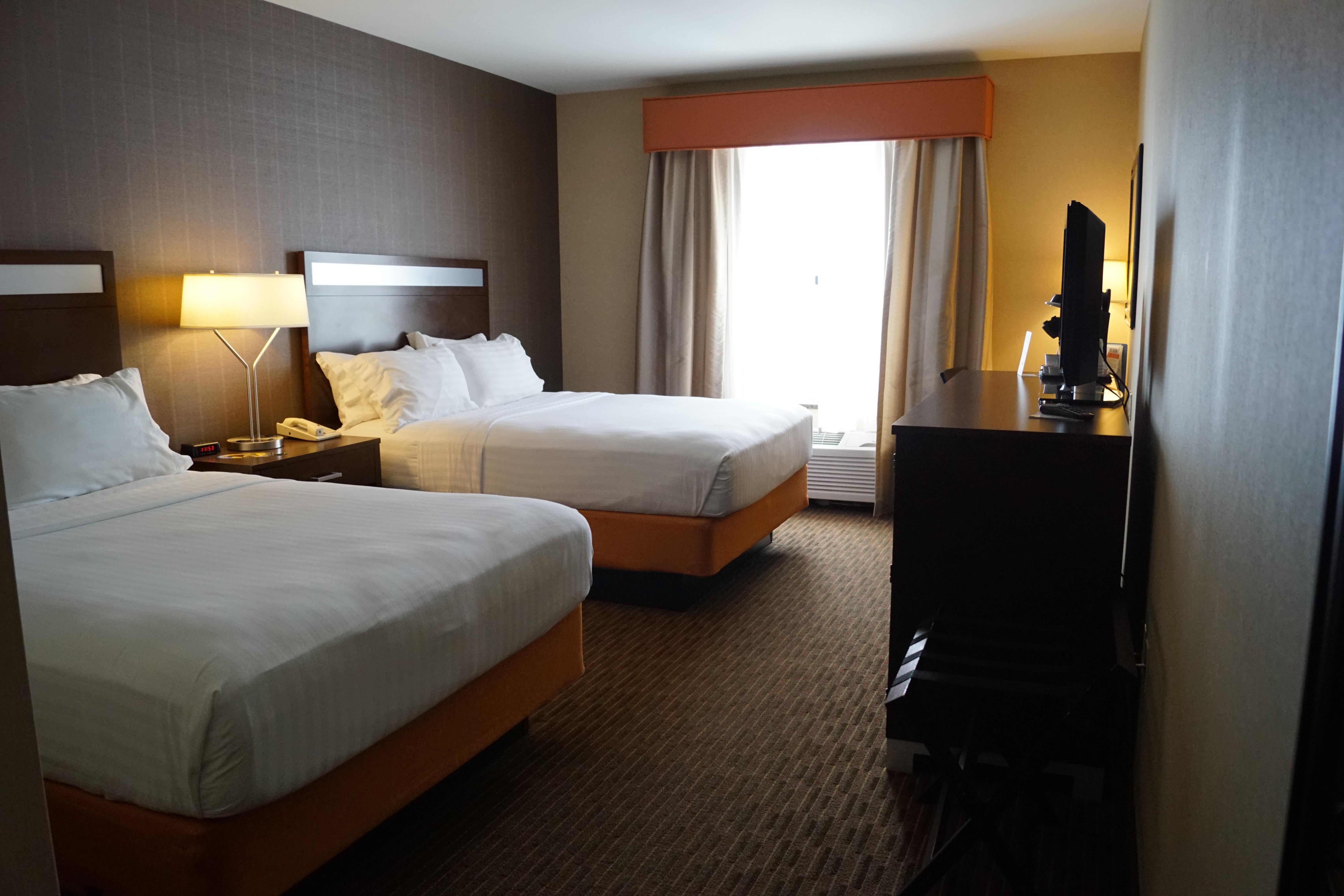 Holiday Inn Express Hotel & Suites Watertown - Thousand Islands By Ihg Esterno foto
