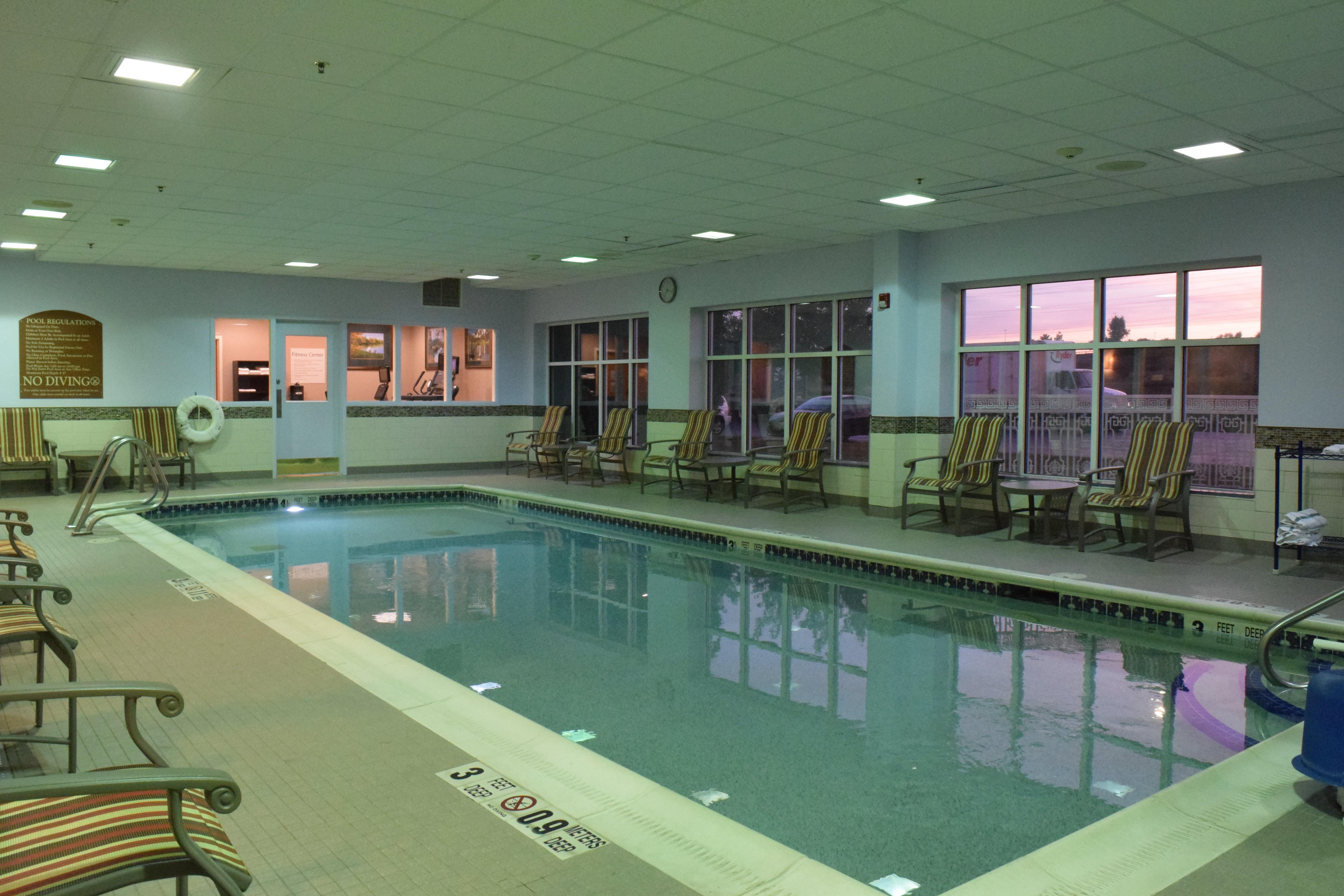 Holiday Inn Express Hotel & Suites Watertown - Thousand Islands By Ihg Esterno foto